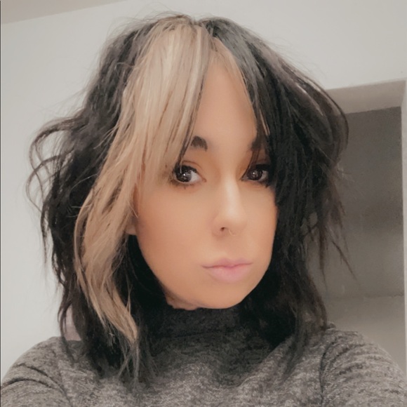 Meet your Posher, Jessica - Picture 1 of 1